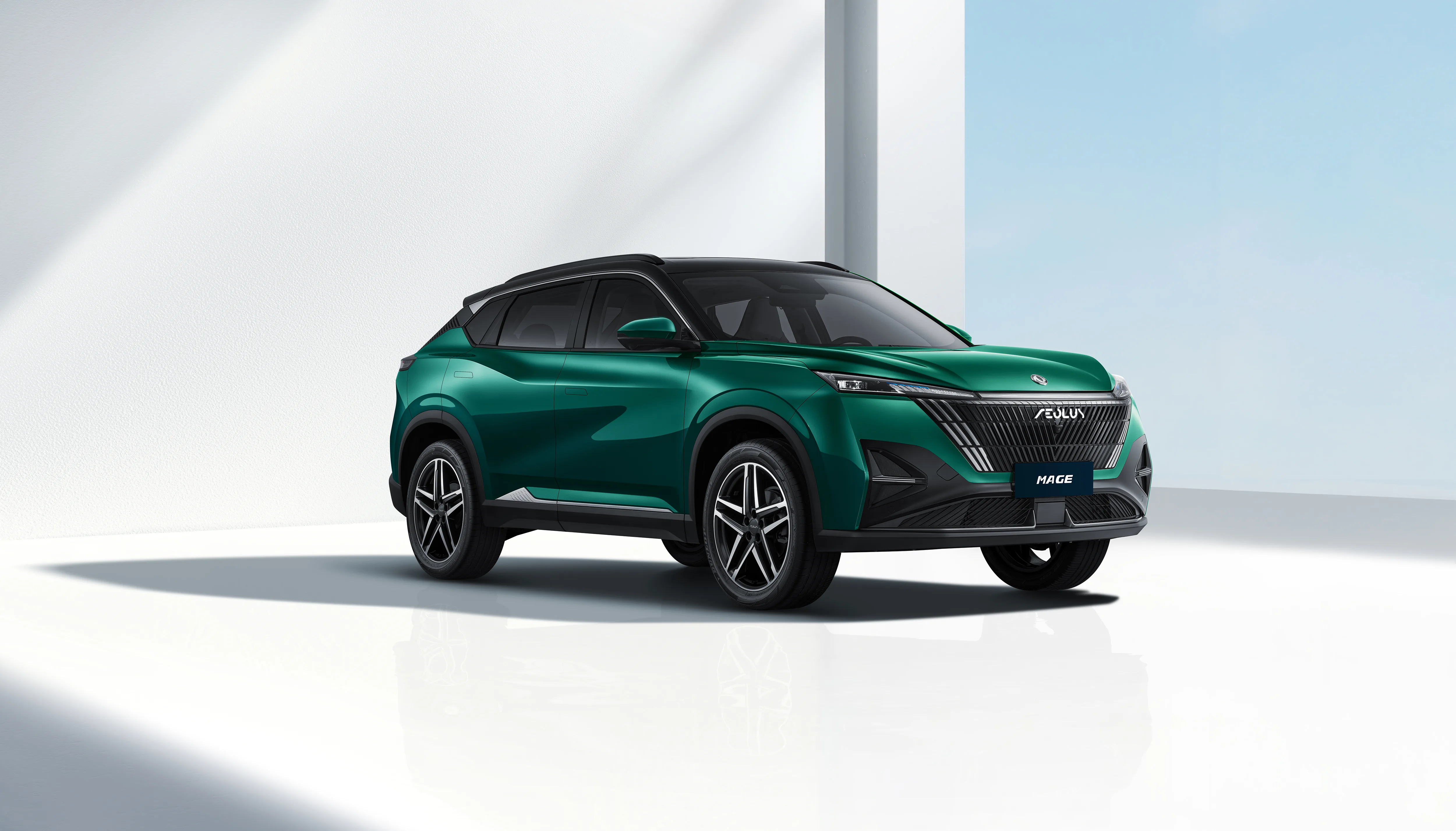 Dongfeng mage exterior view